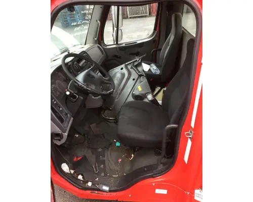 FREIGHTLINER M2-112 Cab
