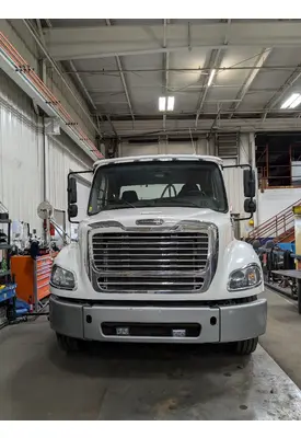 FREIGHTLINER M2-112 Cab