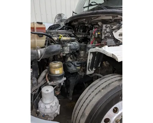 FREIGHTLINER M2-112 Cab