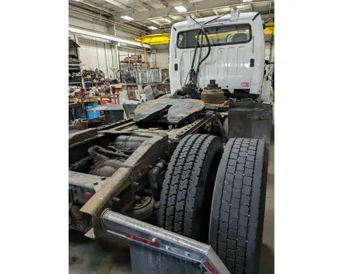 FREIGHTLINER M2-112 Cab
