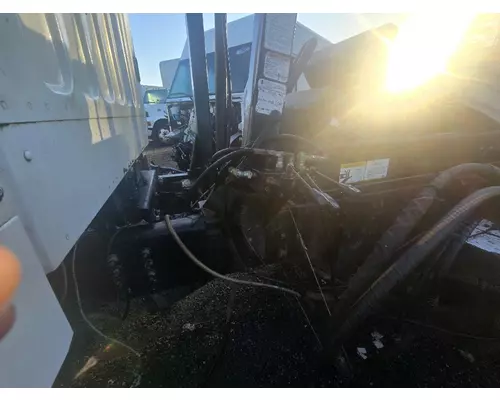 FREIGHTLINER M2 112 Complete Vehicle