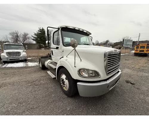 FREIGHTLINER M2-112 Complete Vehicle