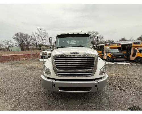 FREIGHTLINER M2-112 Complete Vehicle