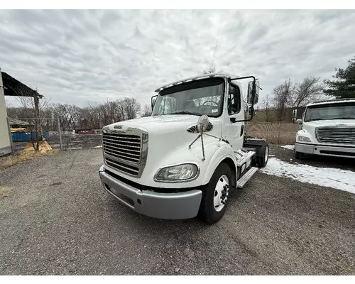 FREIGHTLINER M2-112 Complete Vehicle