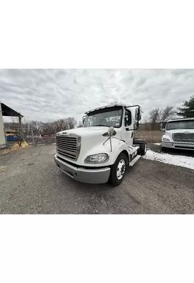 FREIGHTLINER M2-112 Complete Vehicle