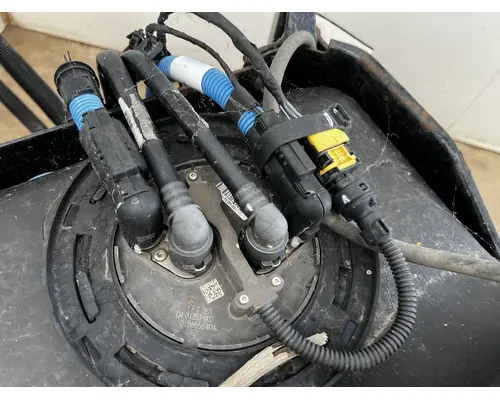 FREIGHTLINER M2 112 DEF Tank