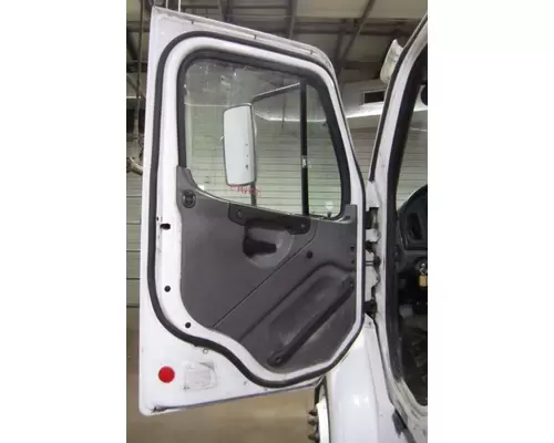 FREIGHTLINER M2 112 DOOR ASSEMBLY, FRONT