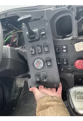 FREIGHTLINER M2 112 Dash Panel