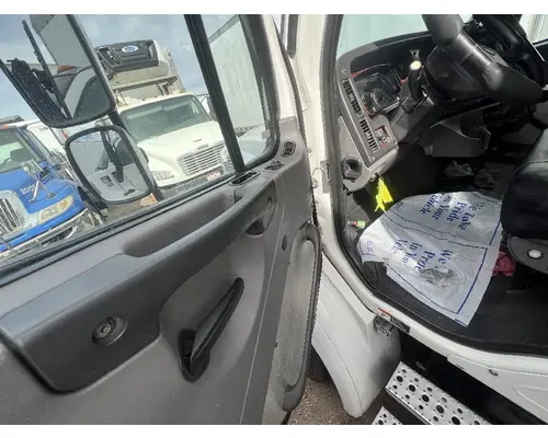 FREIGHTLINER M2 112 Door Assembly, Front