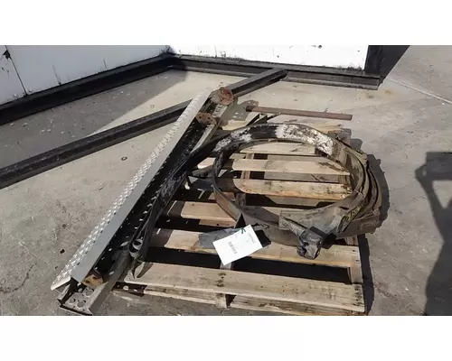FREIGHTLINER M2 112 FUEL TANK STRAP