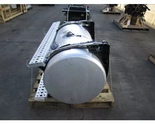 FREIGHTLINER M2 112 FUEL TANK