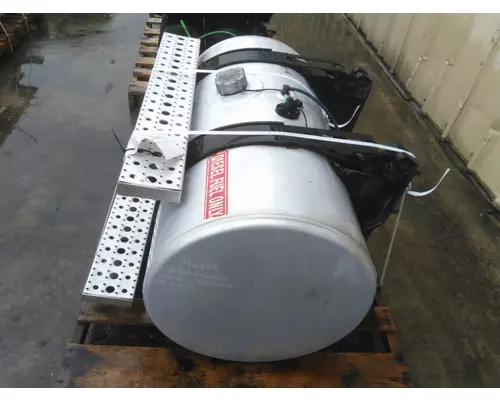 FREIGHTLINER M2 112 FUEL TANK