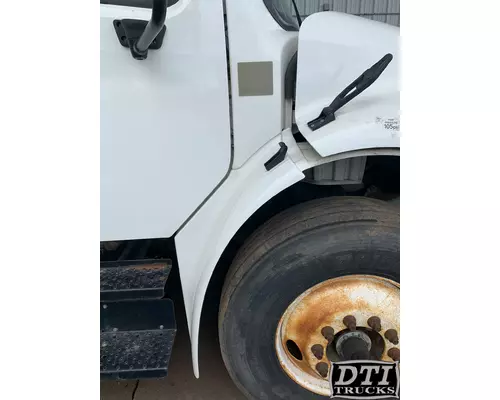 FREIGHTLINER M2 112 Fender Extension