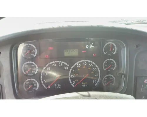 FREIGHTLINER M2 112 GAUGE CLUSTER