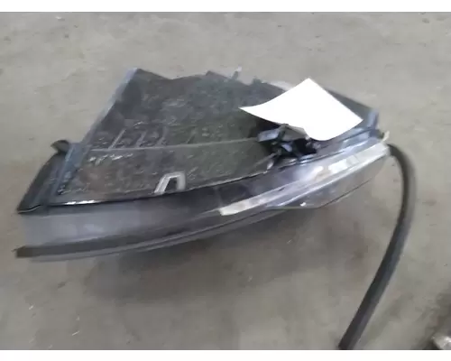 FREIGHTLINER M2-112 Headlamp Assembly