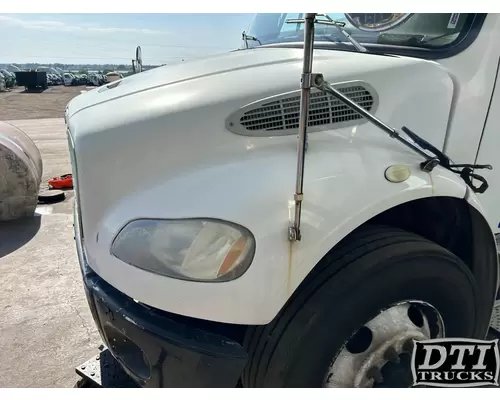 FREIGHTLINER M2 112 Hood