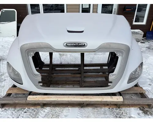 FREIGHTLINER M2-112 Hood