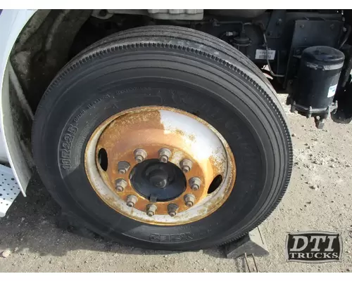 FREIGHTLINER M2 112 Hub