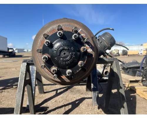 FREIGHTLINER M2 112 Hub