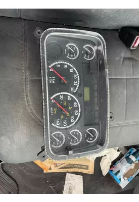 FREIGHTLINER M2 112 Instrument Cluster