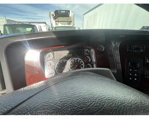 FREIGHTLINER M2 112 Instrument Cluster