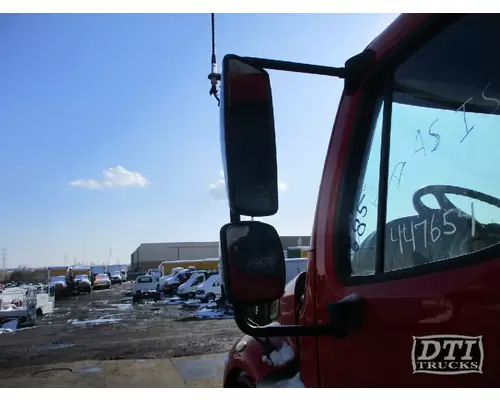 FREIGHTLINER M2 112 Mirror (Side View)