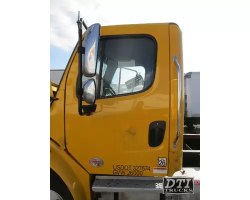 FREIGHTLINER M2 112 Mirror (Side View)