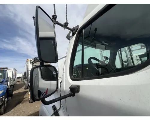 FREIGHTLINER M2 112 Mirror (Side View)