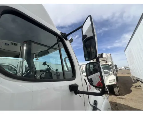 FREIGHTLINER M2 112 Mirror (Side View)