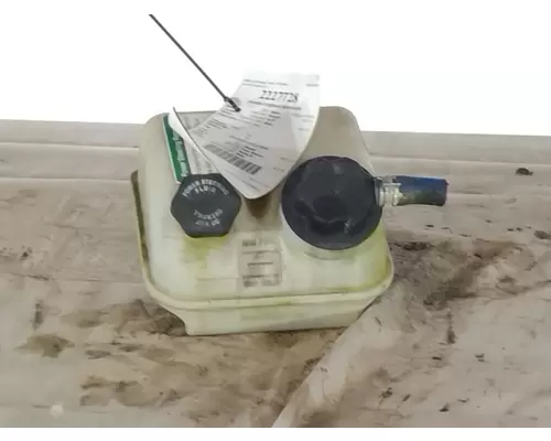 FREIGHTLINER M2 112 POWER STEERING RESERVOIR