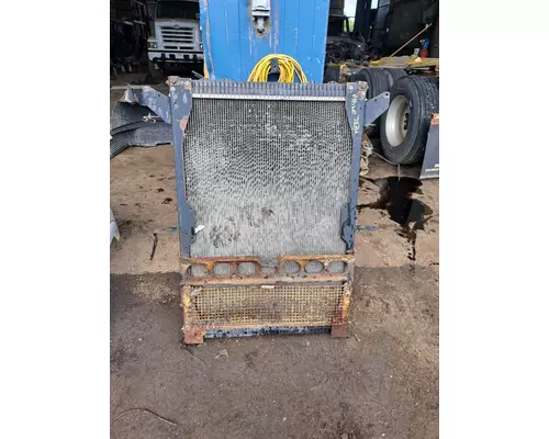 FREIGHTLINER M2 112 Radiator