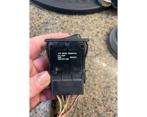 FREIGHTLINER M2 112 Switch