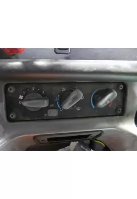 FREIGHTLINER M2 112 TEMPERATURE CONTROL