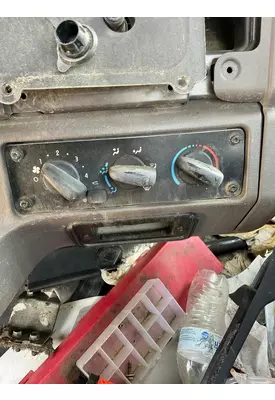 FREIGHTLINER M2 112 Temperature Control