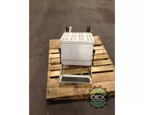 FREIGHTLINER M2-112 Tool Box