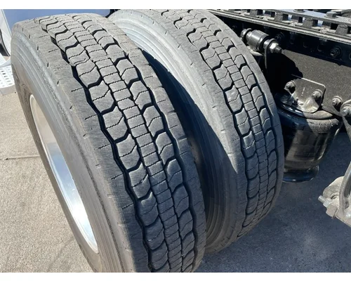 FREIGHTLINER M2 112 Vehicle For Sale