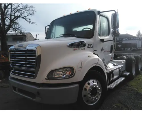 FREIGHTLINER M2 112 WHOLE TRUCK FOR RESALE