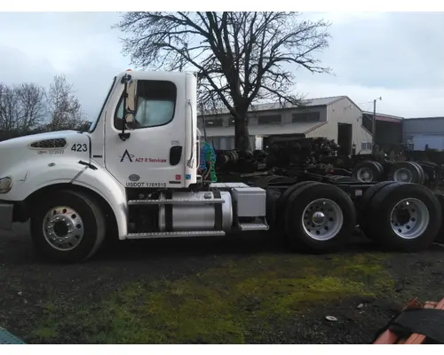 FREIGHTLINER M2 112 WHOLE TRUCK FOR RESALE