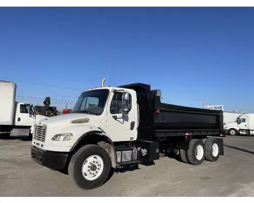 FREIGHTLINER M210664ST Vehicle For Sale