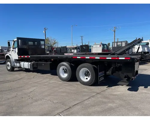 FREIGHTLINER M210664ST Vehicle For Sale