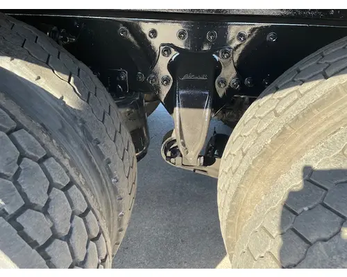 FREIGHTLINER M210664ST Vehicle For Sale