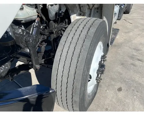 FREIGHTLINER M210664ST Vehicle For Sale