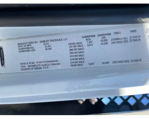 FREIGHTLINER M210664ST Vehicle For Sale