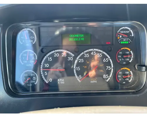 FREIGHTLINER M210664ST Vehicle For Sale