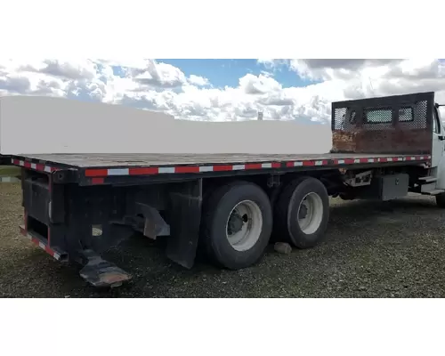 FREIGHTLINER M210664ST Vehicle For Sale
