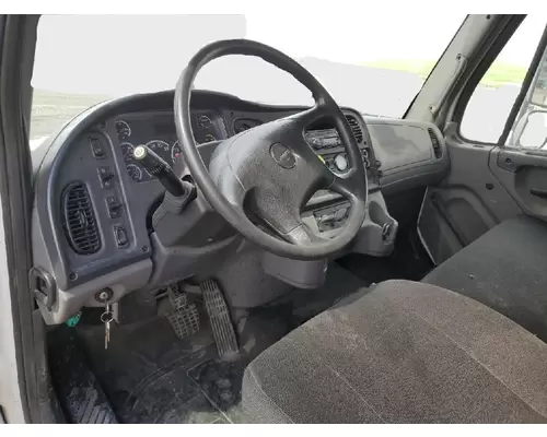 FREIGHTLINER M210664ST Vehicle For Sale