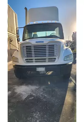 FREIGHTLINER M211264ST Vehicle For Sale