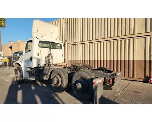 FREIGHTLINER M211264ST Vehicle For Sale