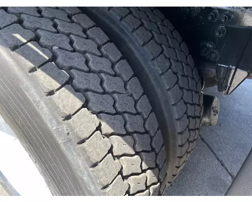 FREIGHTLINER M211264ST Vehicle For Sale