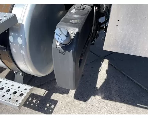 FREIGHTLINER M211264ST Vehicle For Sale